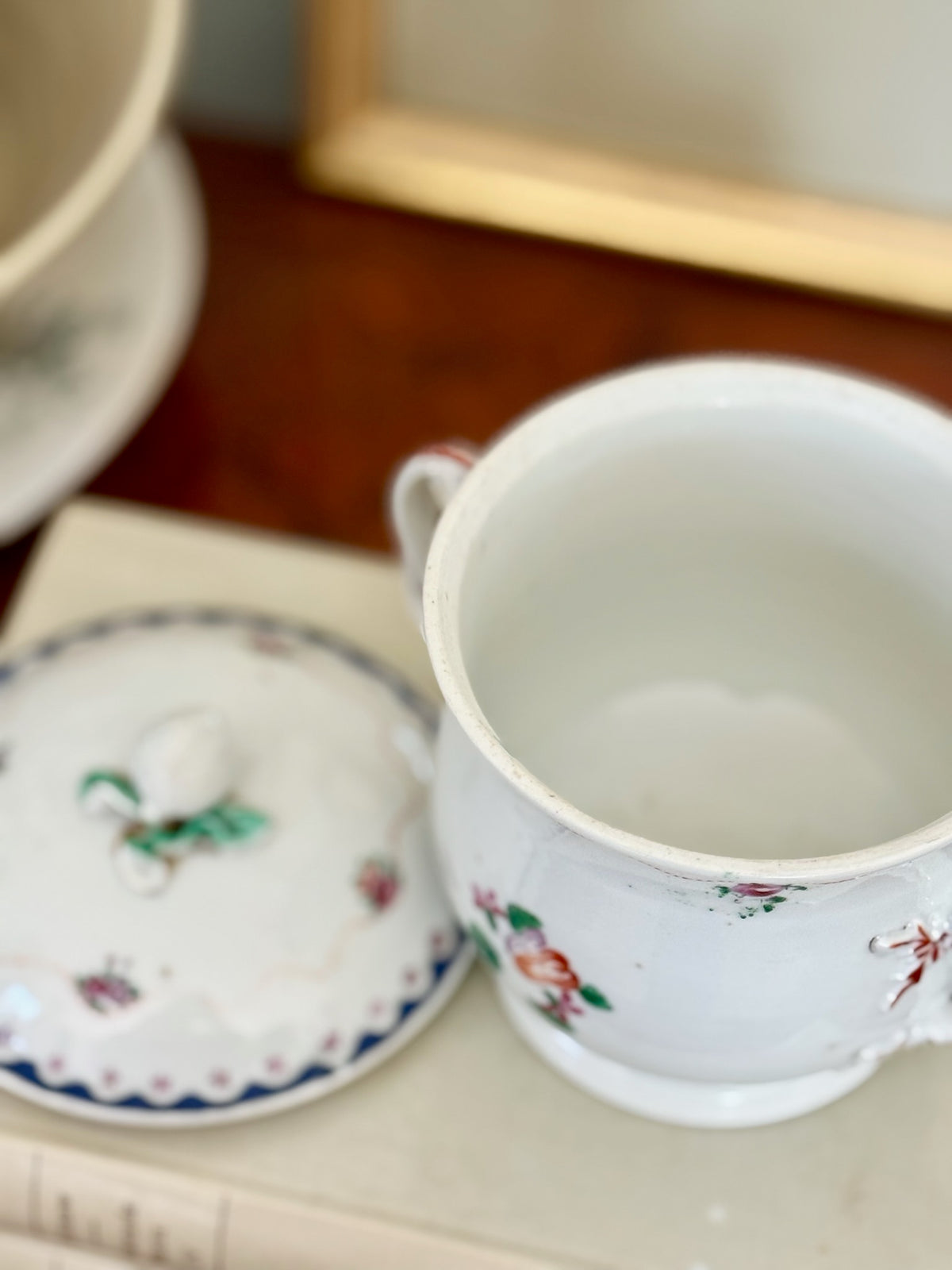 18th Century Chinese Export Sugar Bowl