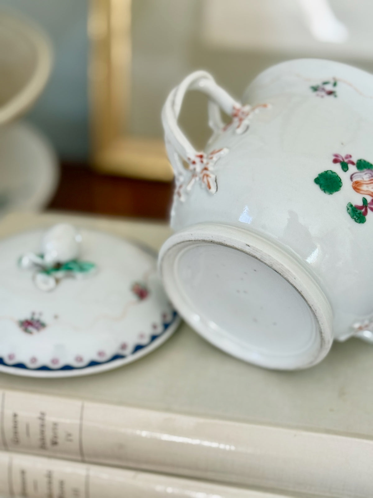 18th Century Chinese Export Sugar Bowl